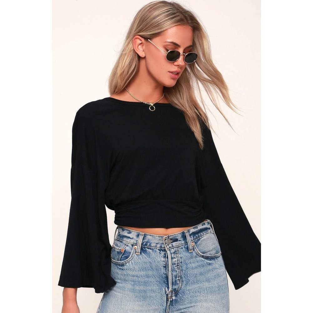 Lulu's Turn of Events Black Reversible Long Sleeve Crop Top-NWT